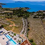 Shepherd's Vila